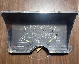 16129546 Chevrolet Chevy Silverado 1500 Speedometer Without Ss With Tach Gas 92k 91
