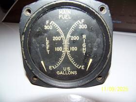 Douglas Dj-20 A-26 Invader Fuel Gauge