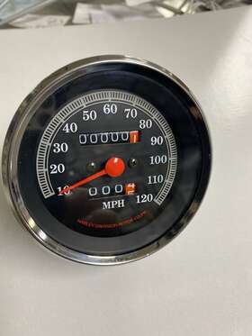 67168-88 Harley-davidson Oem New Fxrs Fxdl Speedometer Old Stock