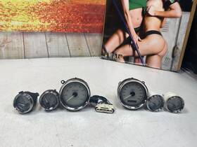 67457-04 Harley-davidson 43759 Oem 04-13 Touring Speedo Tachometer Fuel Air Volt Oil Gauges Silver