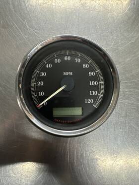 67478-04b Harley-davidson 2008 Dyna Speedometer Speedo Used 27k