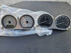 Harley-davidson 70900293c/70900124c 2014-2016 Harley-davidson Touring Oem Silver Speedometer Gauge Cluster 70900124a