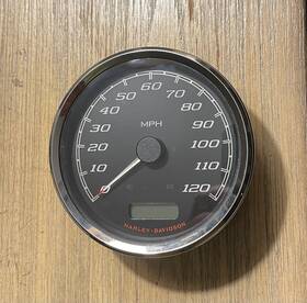 70900379c Harley-davidson Oem Speedometer Odometer 2014-2021 Road King 7090167