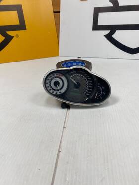 71962-09a Harley-davidson 44206 Oem Vrscf Muscle V-rod Gauges Speedometer Instrument