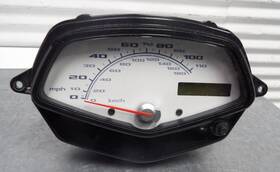 37200-mfr-305 Honda 10-11 Fury 1300 Vt1300cx Speedometer Mph Gauge /broken Mount
