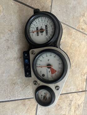 25005-1713 Kawasaki Zr750 Zr-7 Speedometer 1999-2003 Nos Z750