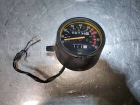 2n4-83570-a0-00 Yamaha 2n4-83570-a0-0 1981 Dt175 Dt125e Oem Speedometer Assembly