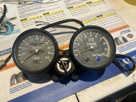 438-83570-32-00 Yamaha 1975 Dt250 Enduro Speedo And Tach Assembly Vintage Used