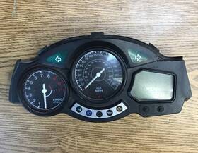 5jw-83500-31-00 Yamaha Fjr1300 2004 Speedometer Part #