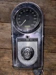 Oem Harley Speedometer Dyna Softail Road King 67410-99A 67178-95C. Fixed Price $250.00.